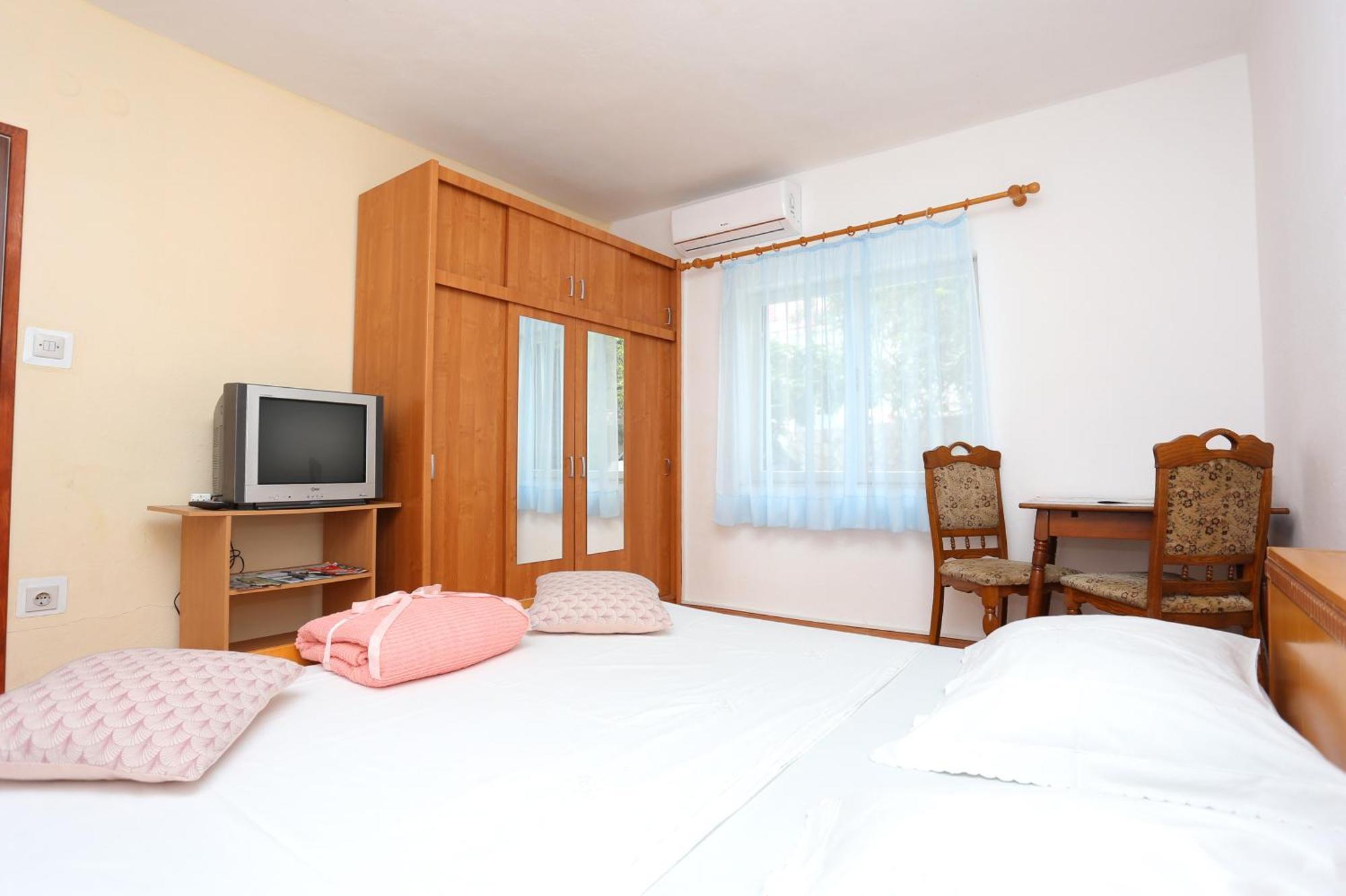 Rooms With A Parking Space Split - 17766 객실 사진